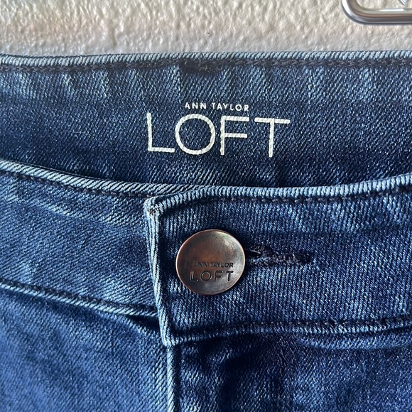Loft Curvy Sexy Bootcut blue Denim Jeans size 8 / 29 - Picture 2 of 8